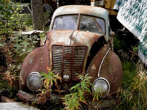 deal    rusty car