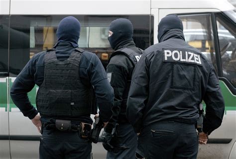 german police raid mosque in berlin in terrorism probe