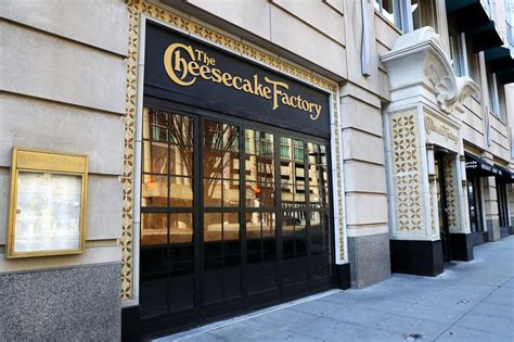 cheesecake factory offers   lunch specials   delicious