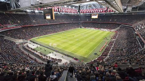asi es el estadio johan cruyff arena amsterdam de la eurocopa