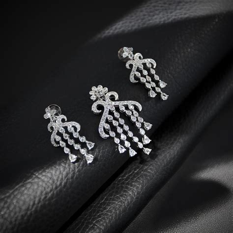 images  tanishq  pinterest jewellery earrings zara  diamond jewellery