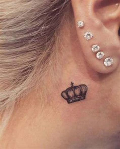 latest   ear tattoos  women doevmeli kadin kuecuek
