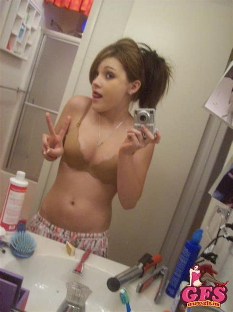 teen ex gf cutie takes a sexy selfie in her bathroom gfs im gfs im