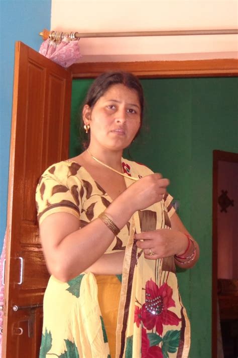 hot desi bhabhi with saree wearing in 2021 beautiful