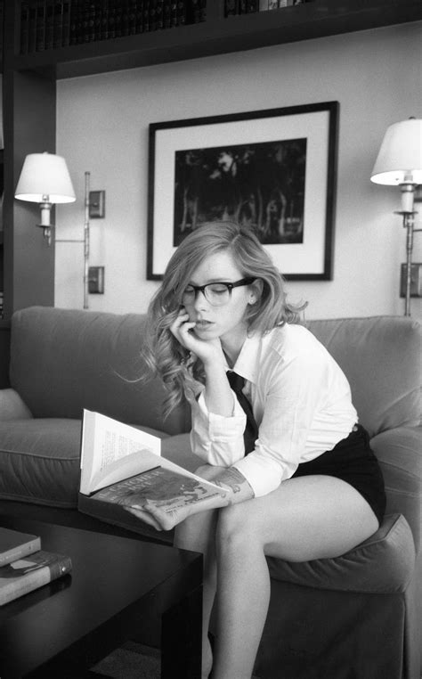 Sexy Girl With Glasses Reading A Book Porn Videos Newest Xxx Fpornvideos