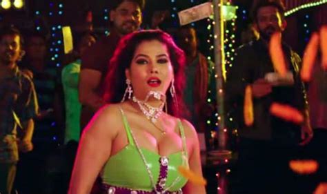 Bhojpuri Item Queen Seema Singhs Hot Dance In Aai Mai Haradi From
