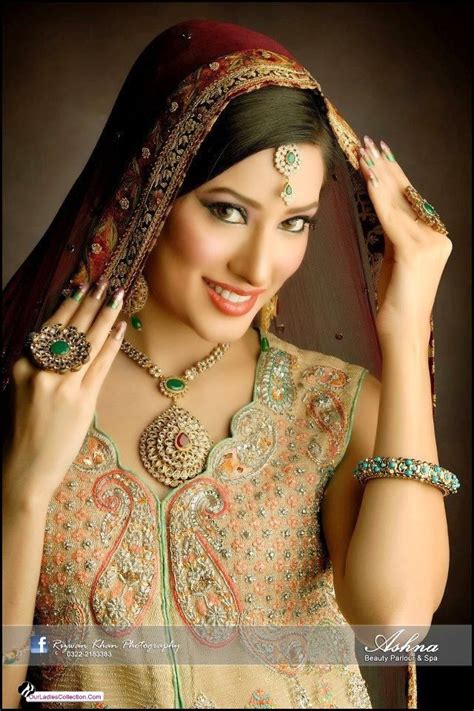 pakistani beautiful actress mehvish hayat bridal dresses 2014 2015 style hunt world