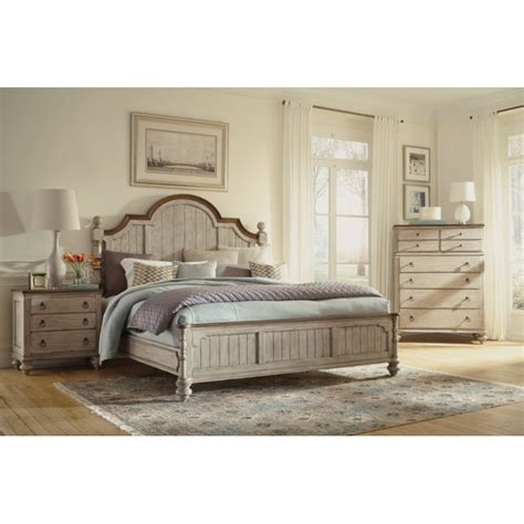 wiggins furniture  plymouth poster bed