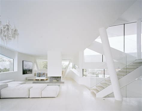 white living room interior design ideas