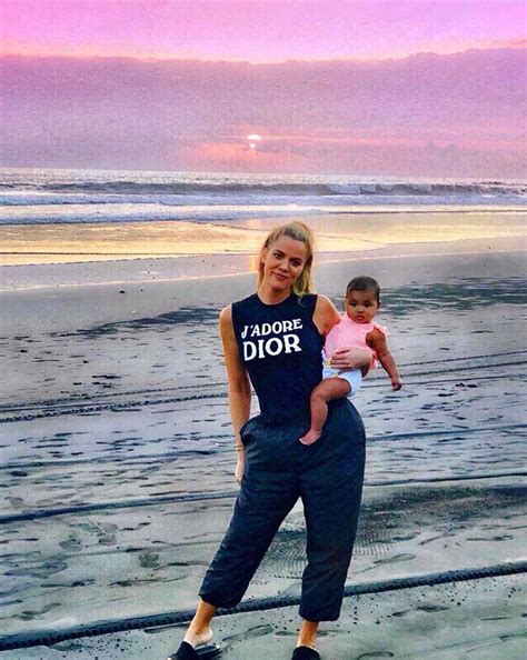 khloe kardashian shares new photo from bali with daughter true