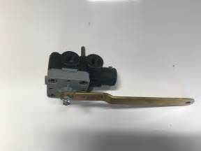 leveling valve bracket