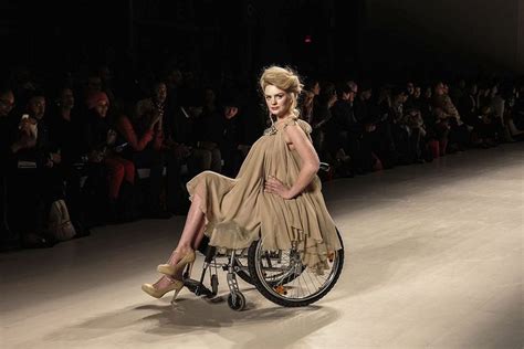asos lanceert kledinglijn speciaal voor rolstoelgebruikers