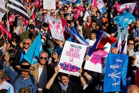 Hundreds Of Thousands March For Marriage In Paris