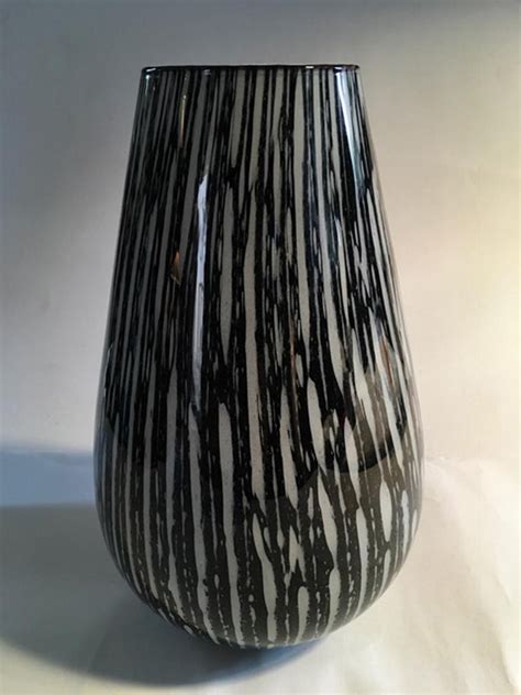 1960 italian modern design vase in black and white blown glass for sale