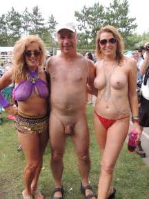 Cfnm handjobs free photos