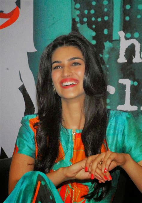 heropanti movie actress wallpapers hd kriti sanon salman