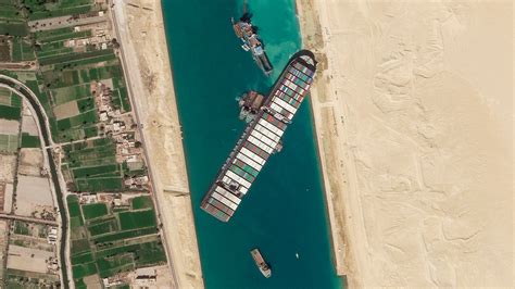 suez canal   container ship swings   channel  setback