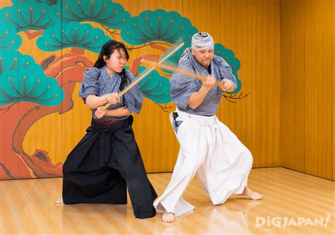 the fight scene choreographer of kill bill gives katana lessons original tokyo business