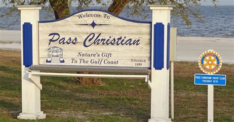 geographically   pass christian mississippi