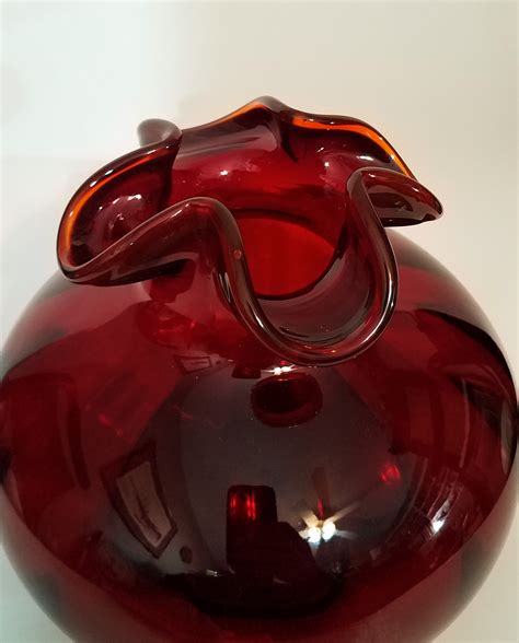deep red glass vase where when who antiques board