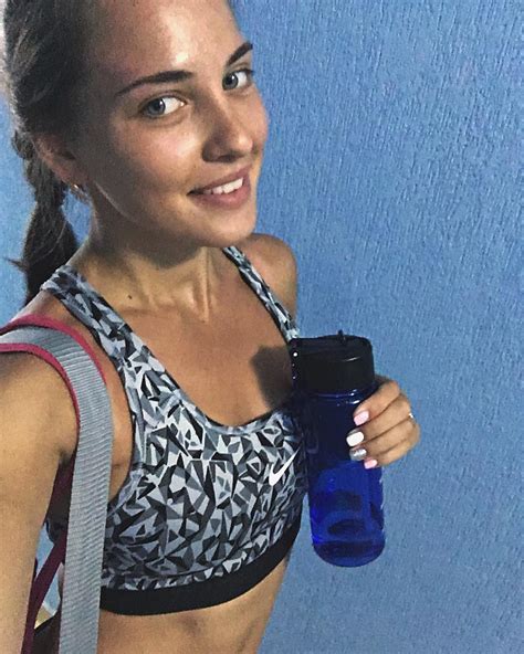 Anastasia Bryzgalova Russian Hottest Curler Makes All
