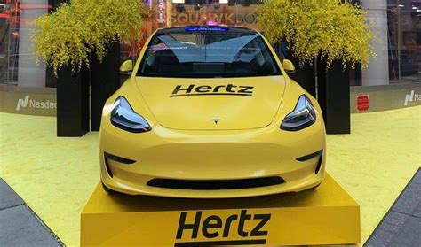 hertz doubles   electrification  record earnings stock