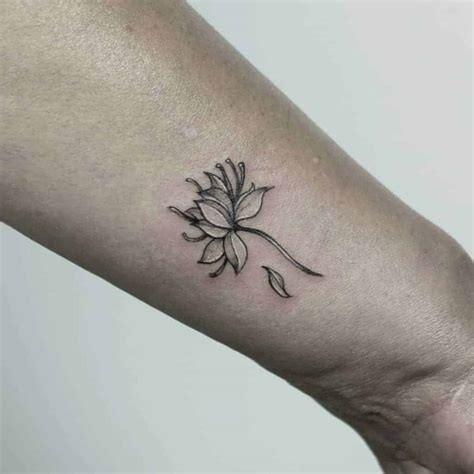 ultimate   flower tattoo designs