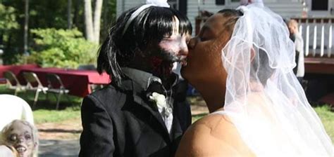 Girl Who Wed Zombie Sex Doll Reveals How They Consummated