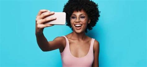 good selfie  hacks beauty experts swear  pulchra