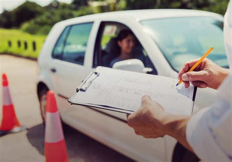 list  professions  eligible  apply  driving license  qatar sheen services