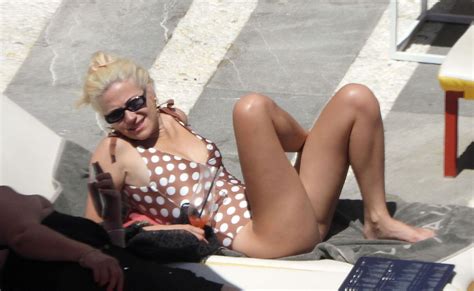 Pixie Lott Swimsuit And Upskirt Shots Thefappening Link