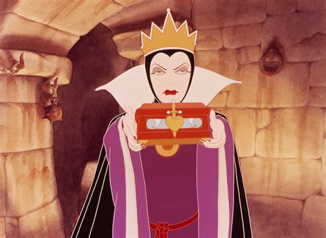 The Evil Queen Snow White And The Seven Dwarfs Disney Villains