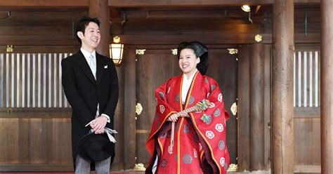 Japan’s Princess Ayako Gave Up Her Royal Status For Love
