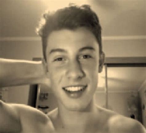 Pin On Shawn Mendes Shirtless