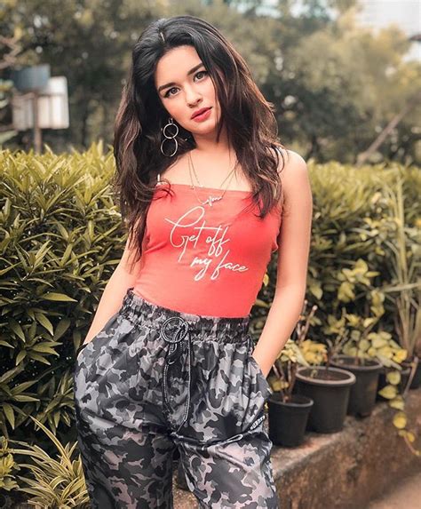 63 super hot and sexy avneet kaur images avneet kaur images