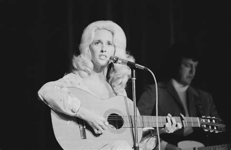 top 25 classic country singers