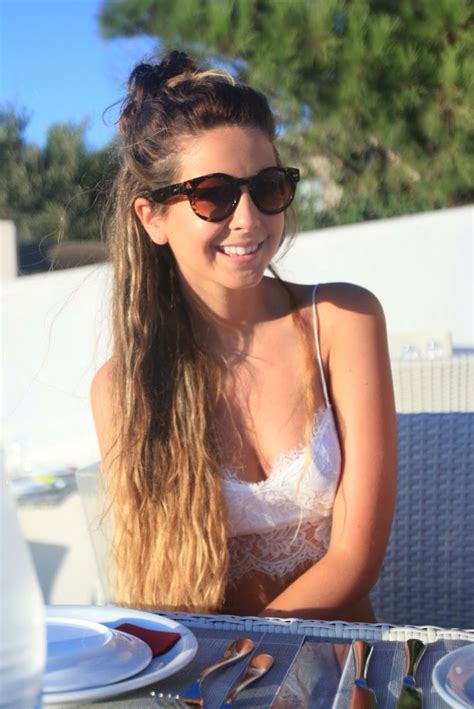 49 Hot Pictures Of Zoe Sugg Are Just Too Hot To Handle