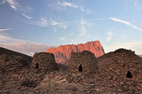 ancient beehive tombs  oman     bodies ancient origins