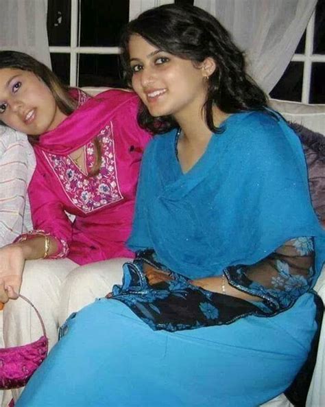 Hd Wallpapers Sadia And Shazia Cute Pakistani Girls