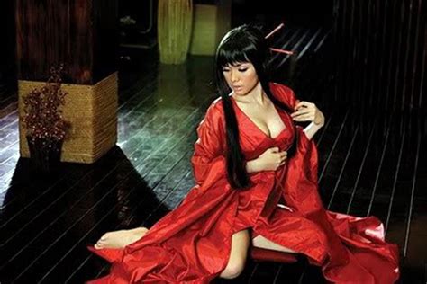 kumpulan artis indonesia foto foto seksi penyanyi cantik vicky zhu