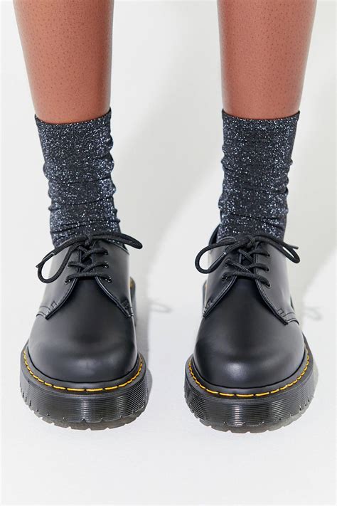 dr martens  bex oxford urban outfitters docmartensoutfit dr martens boots