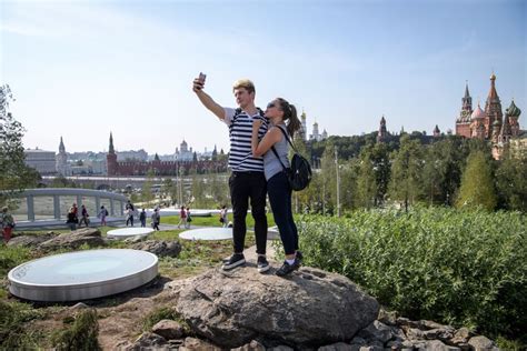 people are having lots of public sex in diller scofidio renfro s new moscow park—and the