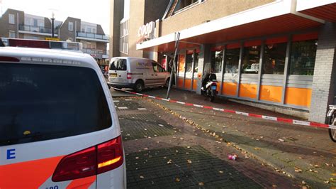 overvallers rammen pui supermarkt uithoorn medewerker gewond nh nieuws