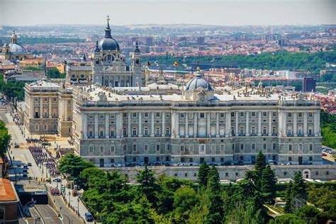 madrids royal palace top tours  tips experitourcom