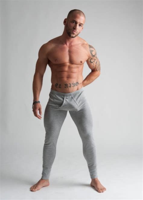 Sexy hung men