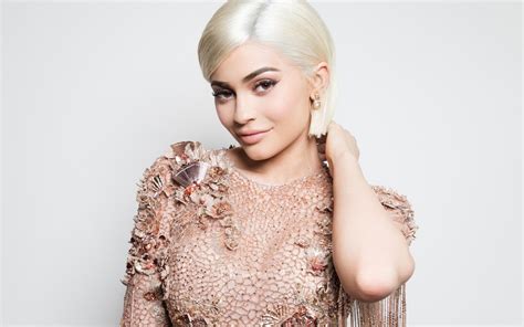 Download Wallpapers Kylie Jenner Blonde American Fashion Model