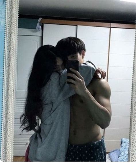 Pin By Daniela Trifanova On Tumbrl Couples Asian Korean