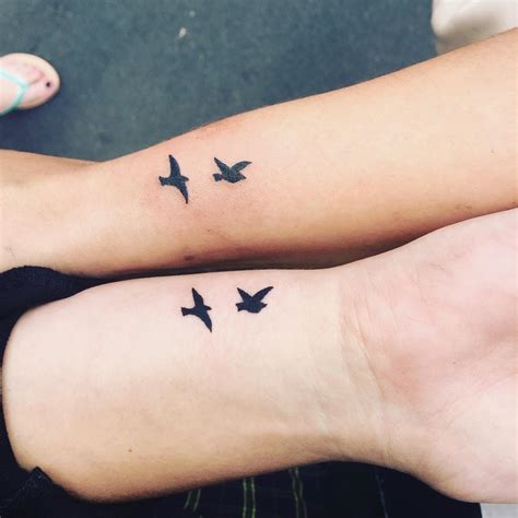 couple tattoo birds background