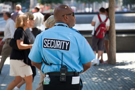 security guard courses training programs security guard salary canada