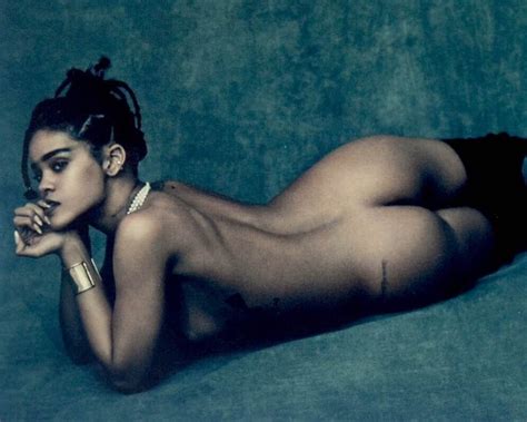 rihanna topless nude photos and deleted music video scene